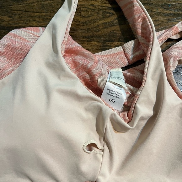 L*Space Beautiful Shimmer Bikini Top Removable Pads SZ Large MSRP $110 NWT LUX - Picture 10 of 12